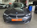 BMW 318 d  Autom Tour LED NAV PDC - 1031 - BMW 318 in Krefeld