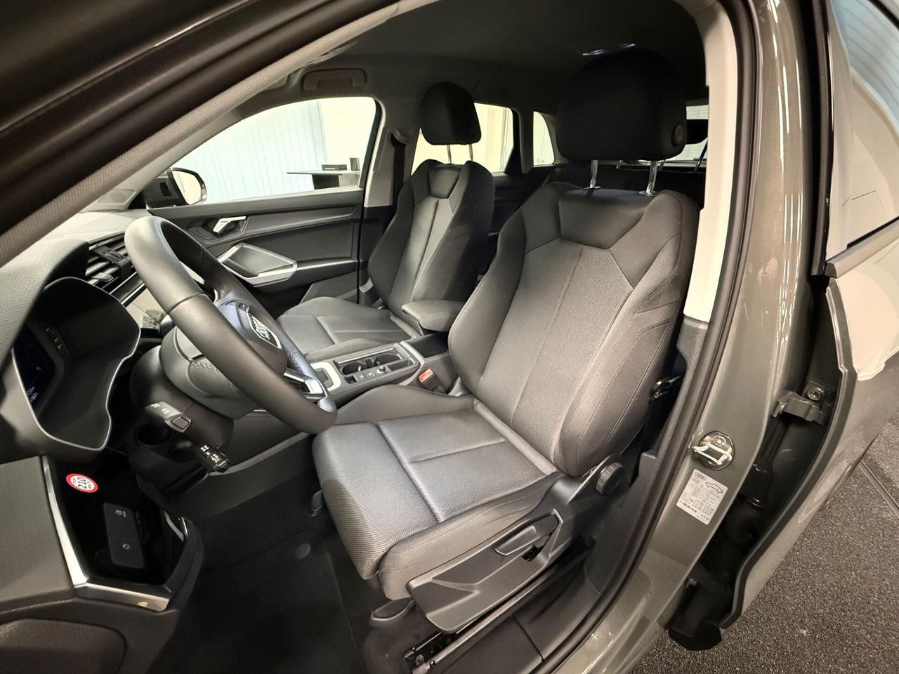 Audi Q3 TFSI 110 kW mHEV S tronic Business Advan imagem 2