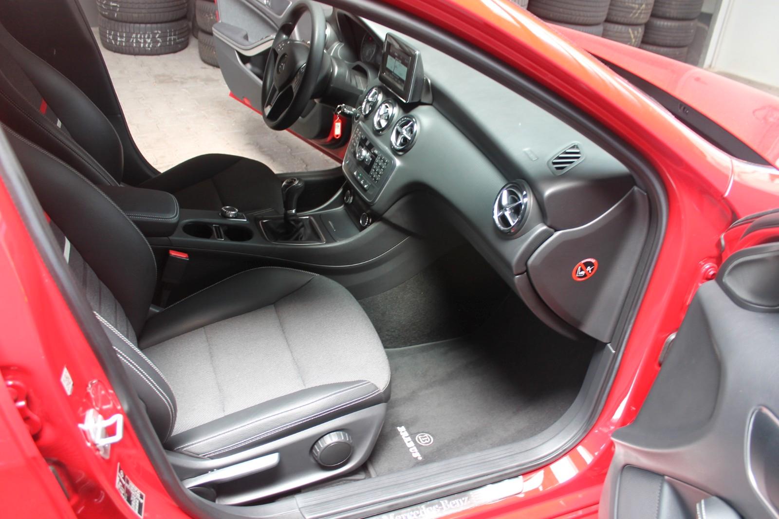 Mercedes-Benz A 180 "Brabus-Umbau"*Xenon*Navi*18"LM*