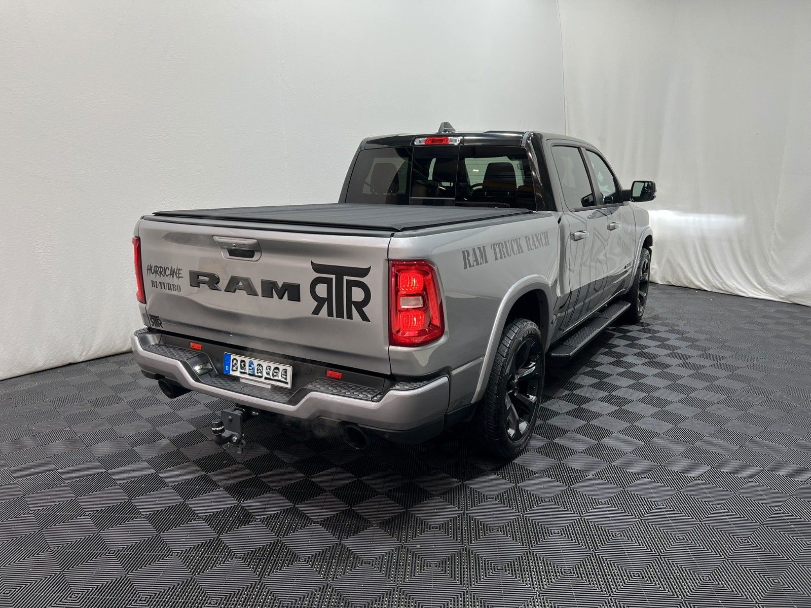 Fahrzeugabbildung Dodge RAM 1500 Laramie Sport 3.0L RTR Umbau