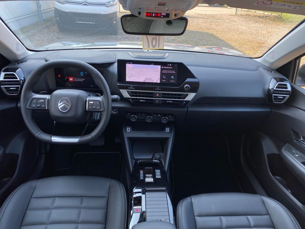 Fahrzeugabbildung Citroën C4 Hybrid 145 Automatik MAX *Winter- u. Techno-P