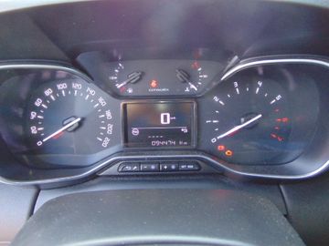 Bild 13 Citroën C3 Aircross Shine