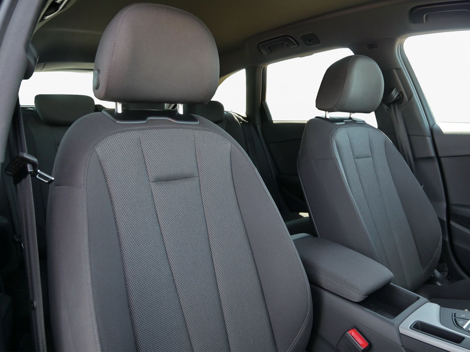 Audi A4 - Bild 10