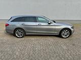 Mercedes-Benz C 350e - Mercedes-Benz C 320: Kombi