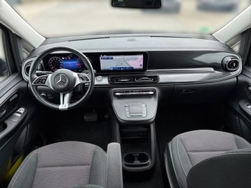 Mercedes V 220 - 7
