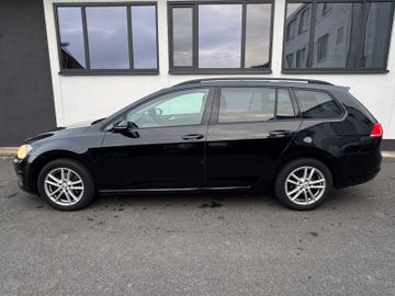 Volkswagen Golf - 8