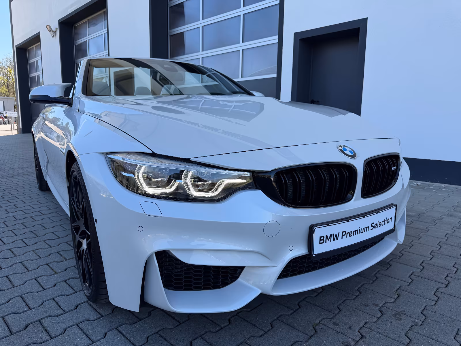 BMW M4 Comp. HUD/H&K/CARBON/360°/LED/KEYLESS/NO-OPF/