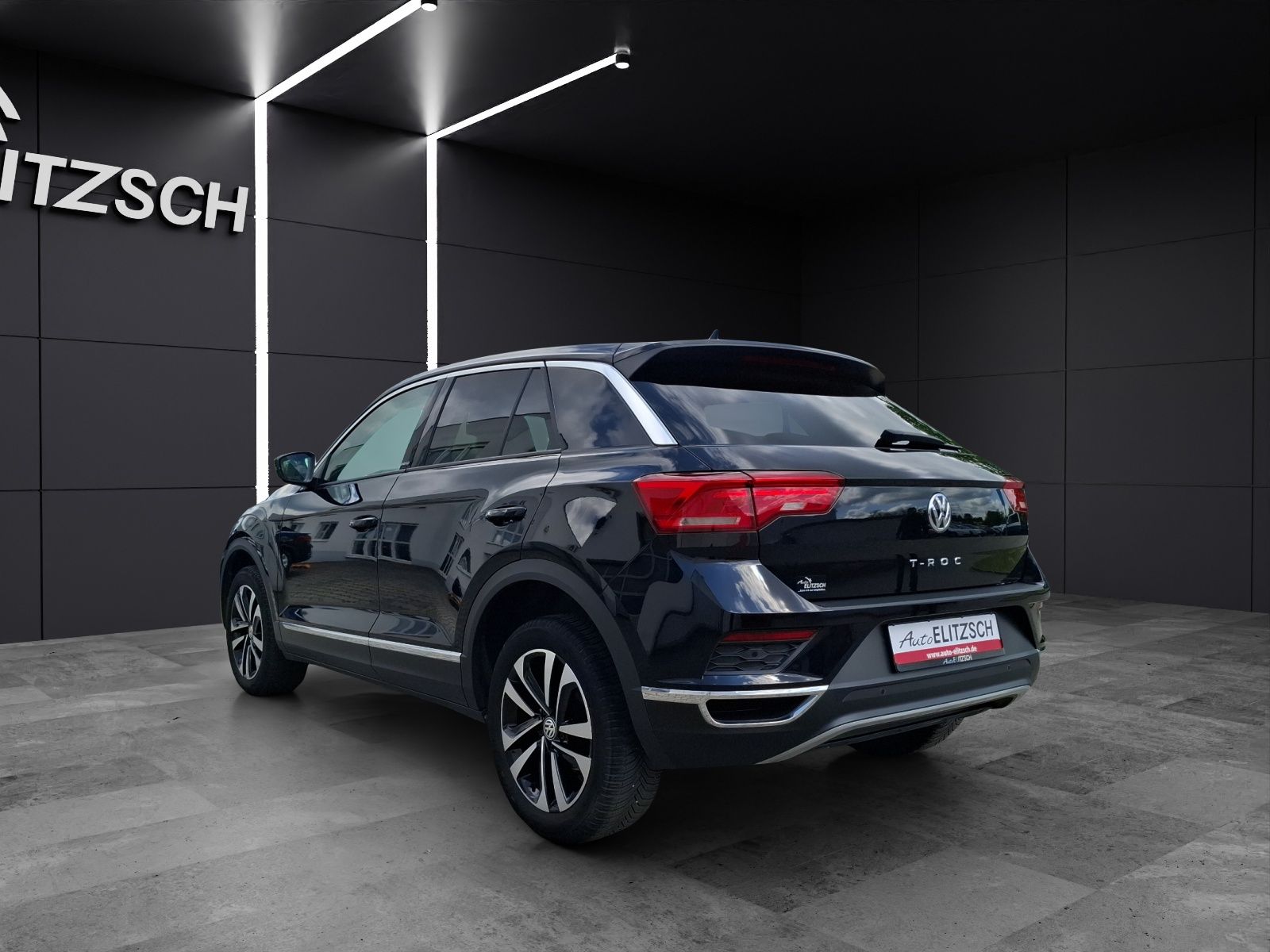 Fahrzeugabbildung Volkswagen T-Roc TSI United Navi ACC PDC SH LM