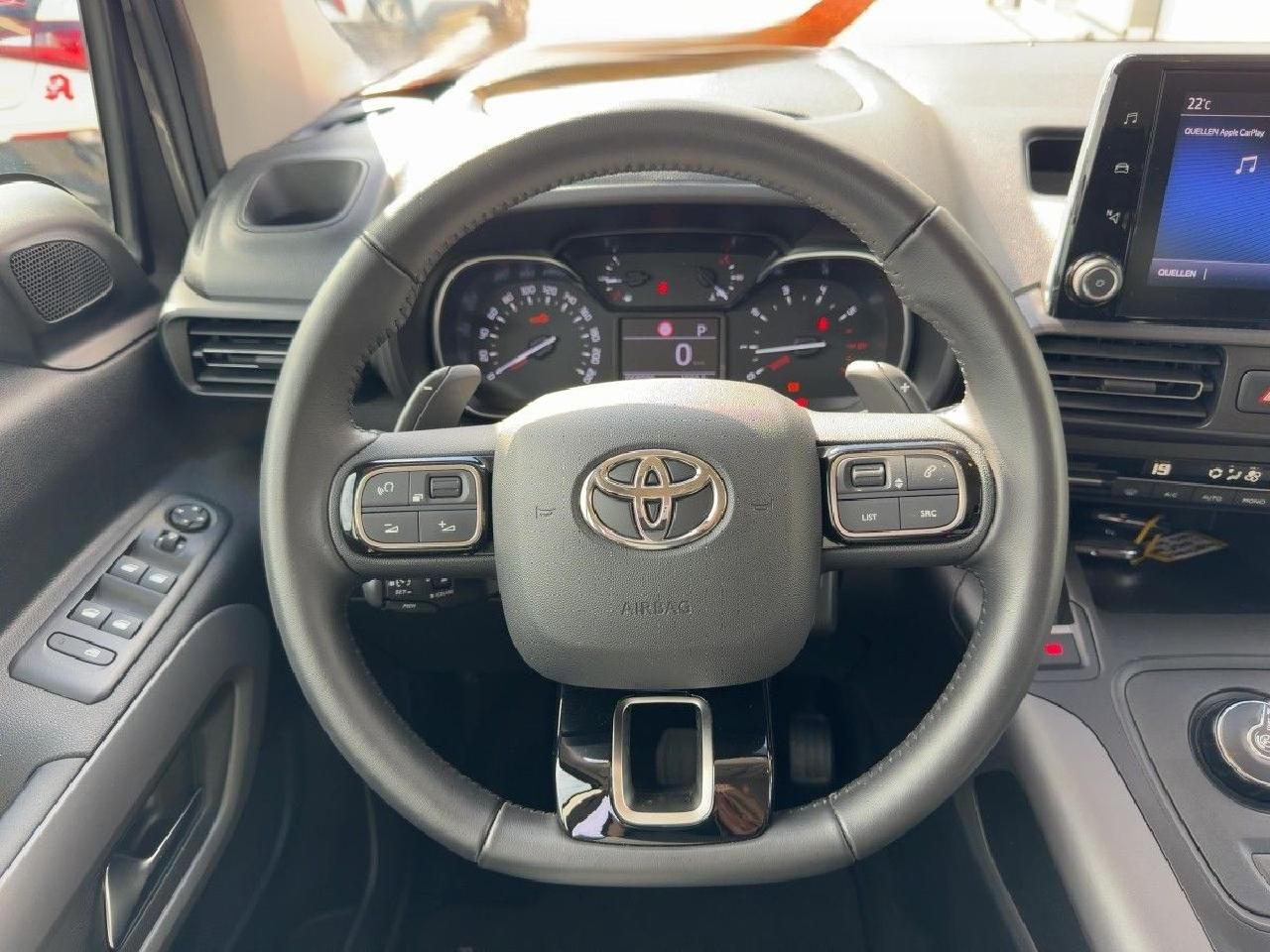 Fahrzeugabbildung Toyota Proace City Verso L2 1,2 Team D *AHK + Comfortp.