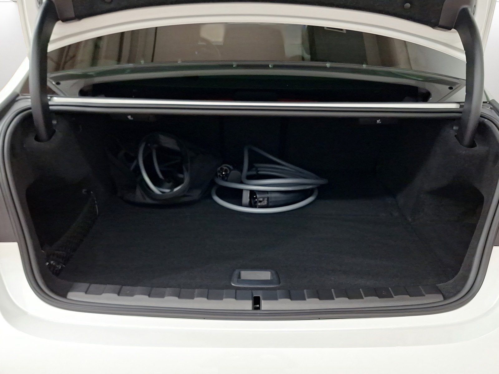 BMW 330 - Bild 11