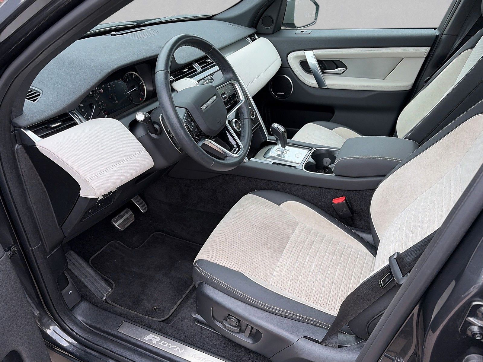 Land Rover Discovery Sport D200 URBAN EDITION AHK SHZ foto 13