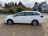 Toyota Auris Touring Sports 1,2-l-Turbo Comfort S/S - Toyota Auris Gebrauchtwagen in Hamburg