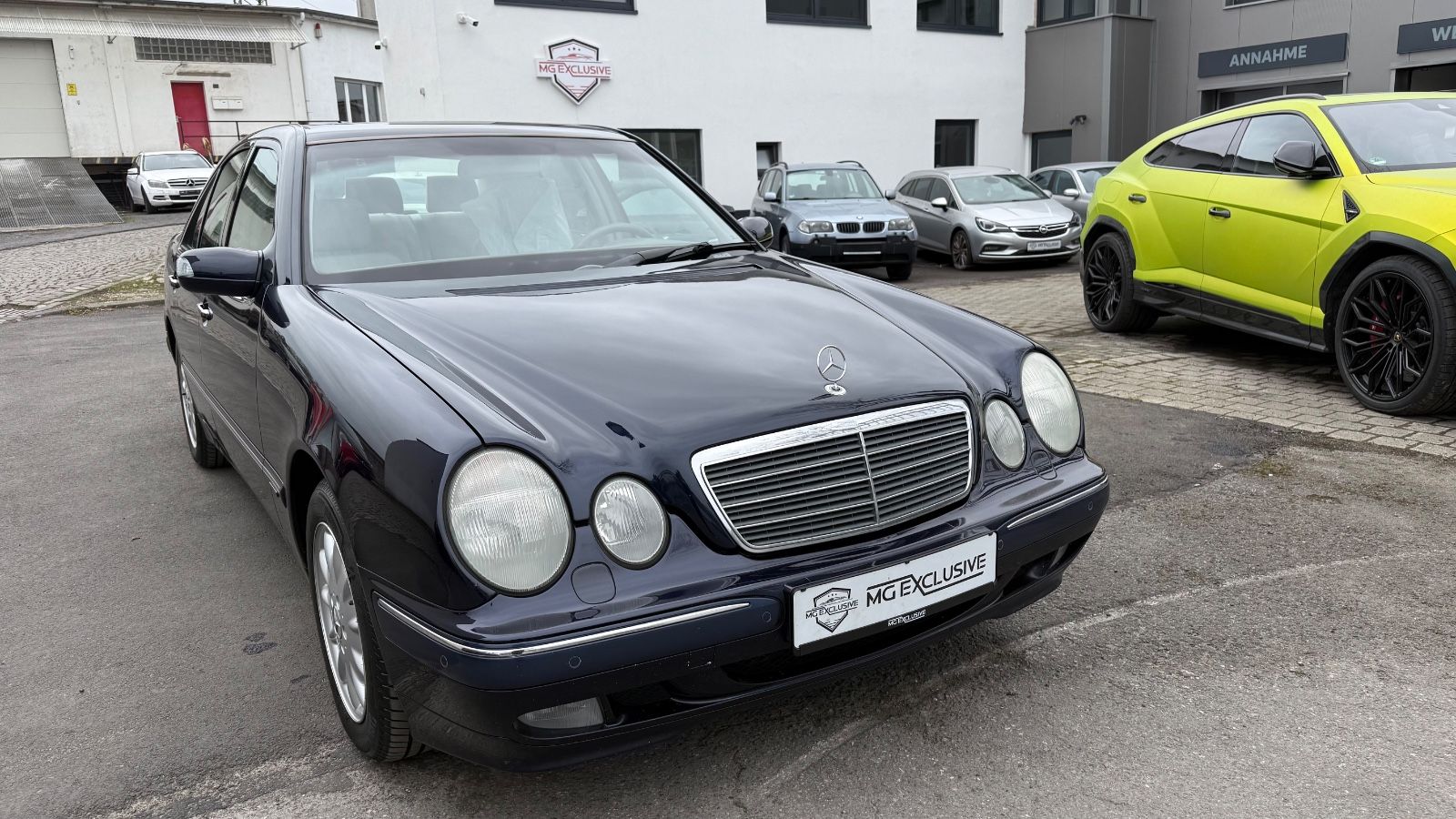 Fahrzeugabbildung Mercedes-Benz E 270 CDI ELEGANCE