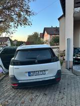 Peugeot 5008 BlueHDi 130 EAT8 Roadtrip / 7 Sitzplätze  - Peugeot 5008 von privat