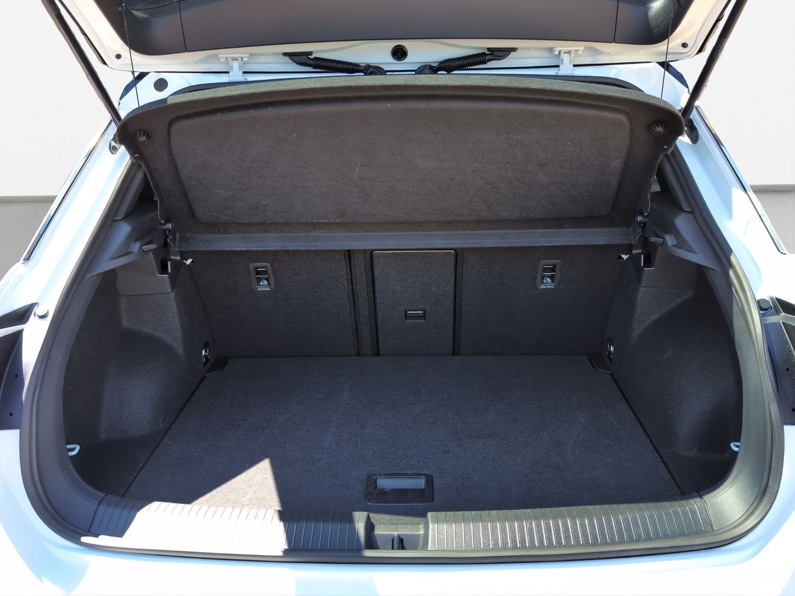 Volkswagen T-Roc - Bild 14