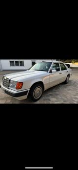 Mercedes-Benz Merceds-Benz W124 200D - Mercedes-Benz 200: W124