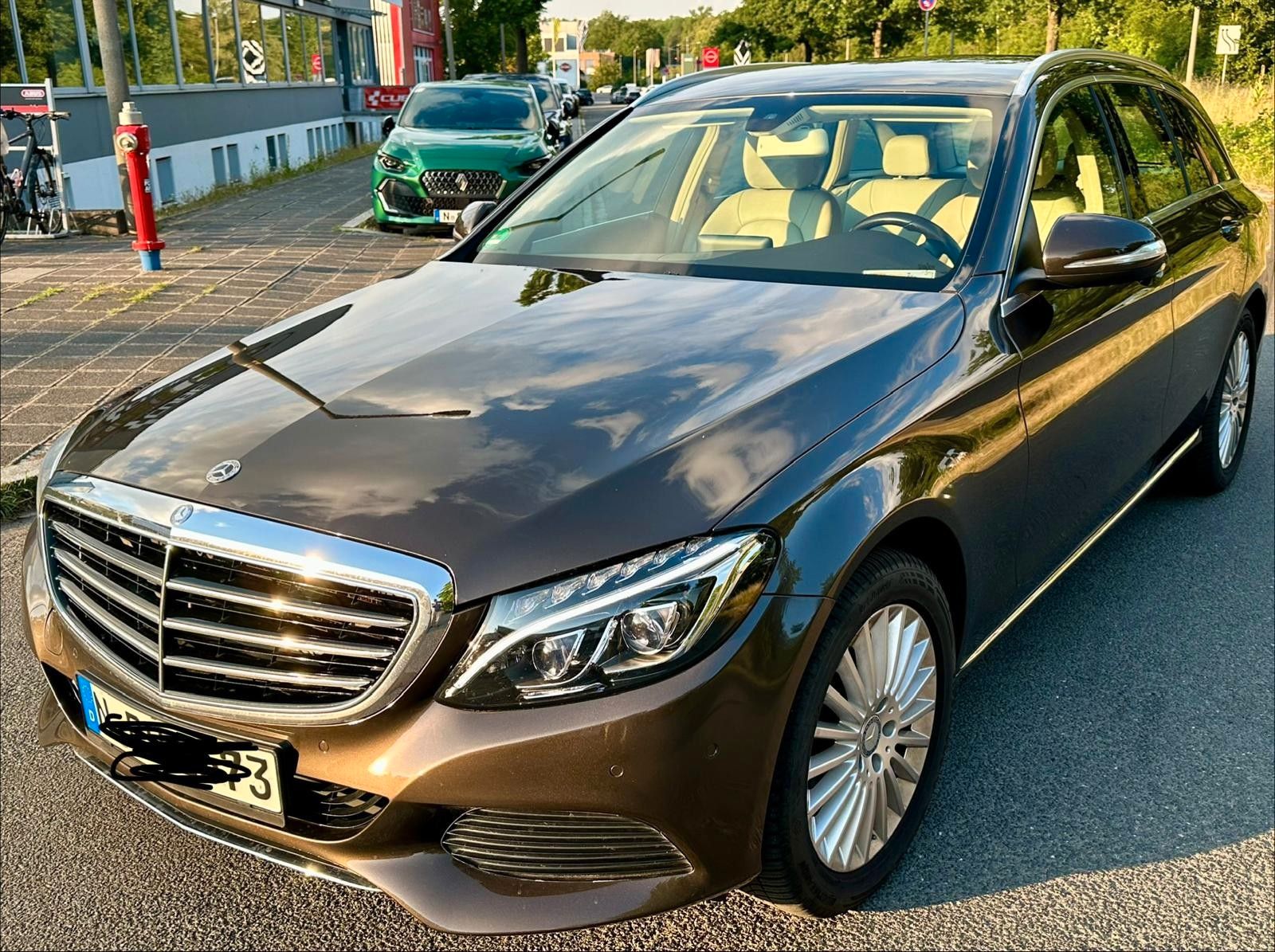 MERCEDES-BENZ C 220 d EXCLUSIVE Autom. Mercedes Scheckheft