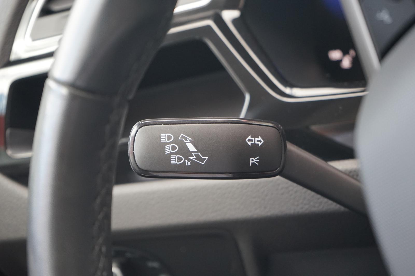 Volkswagen Touran 1.5 TSI LED Navi ACC DAB Totwinkel Kamera, миниатюра 28