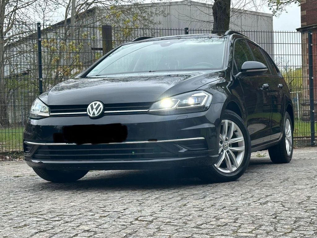 Image of Volkswagen Golf