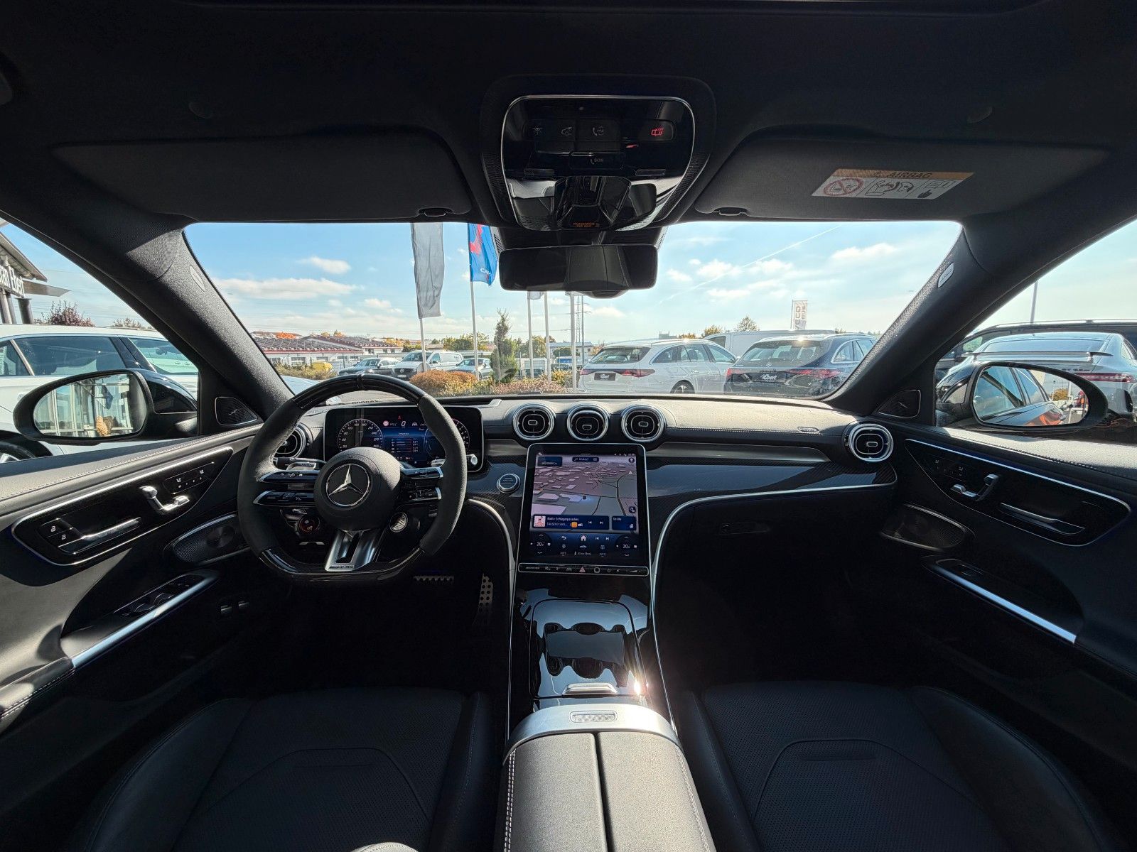 Fahrzeugabbildung Mercedes-Benz C 63 SE AMG DRIVERS+BURM+HUD+SKLIM+PANO+NAPPA