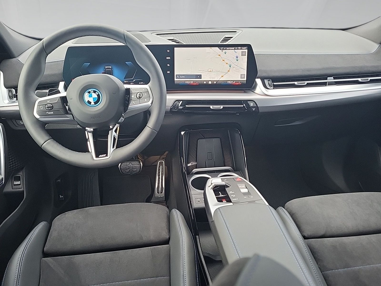 BMW iX2 - Bild 6
