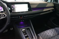 VW Golf 2.0 TDI R-Line | Pano | Matrix | Navi | ACC VW Golf 2.0 TDI R-Line | Pano | Matrix | Navi | ACC