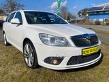 Skoda Octavia 2.0 TFSI DSG RS Combi AHK Xenon - Skoda Octavia aus 2011: Combi RS