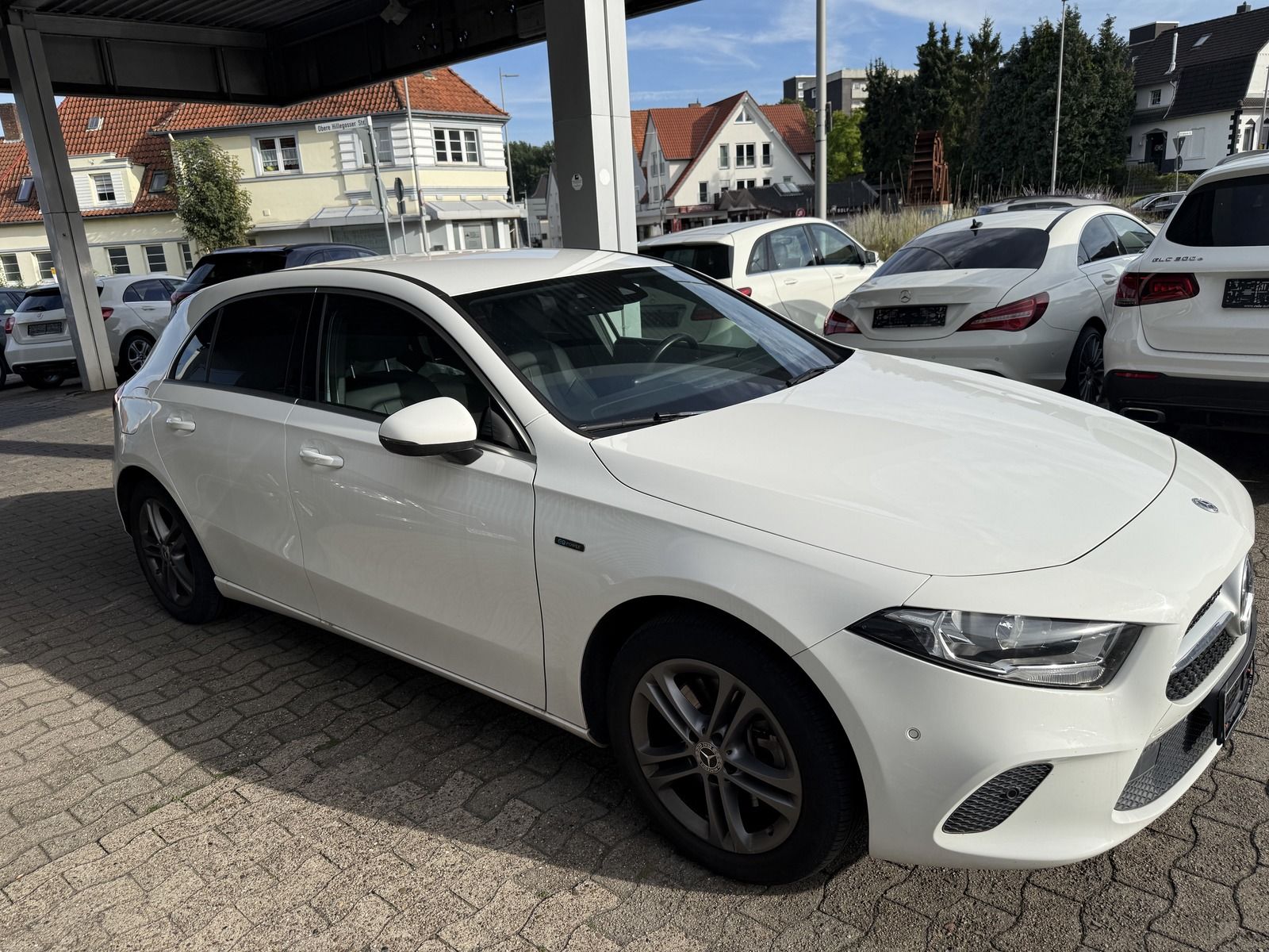 Mercedes-Benz A 250 e Progressiv Kamera Volleder Spurassiste