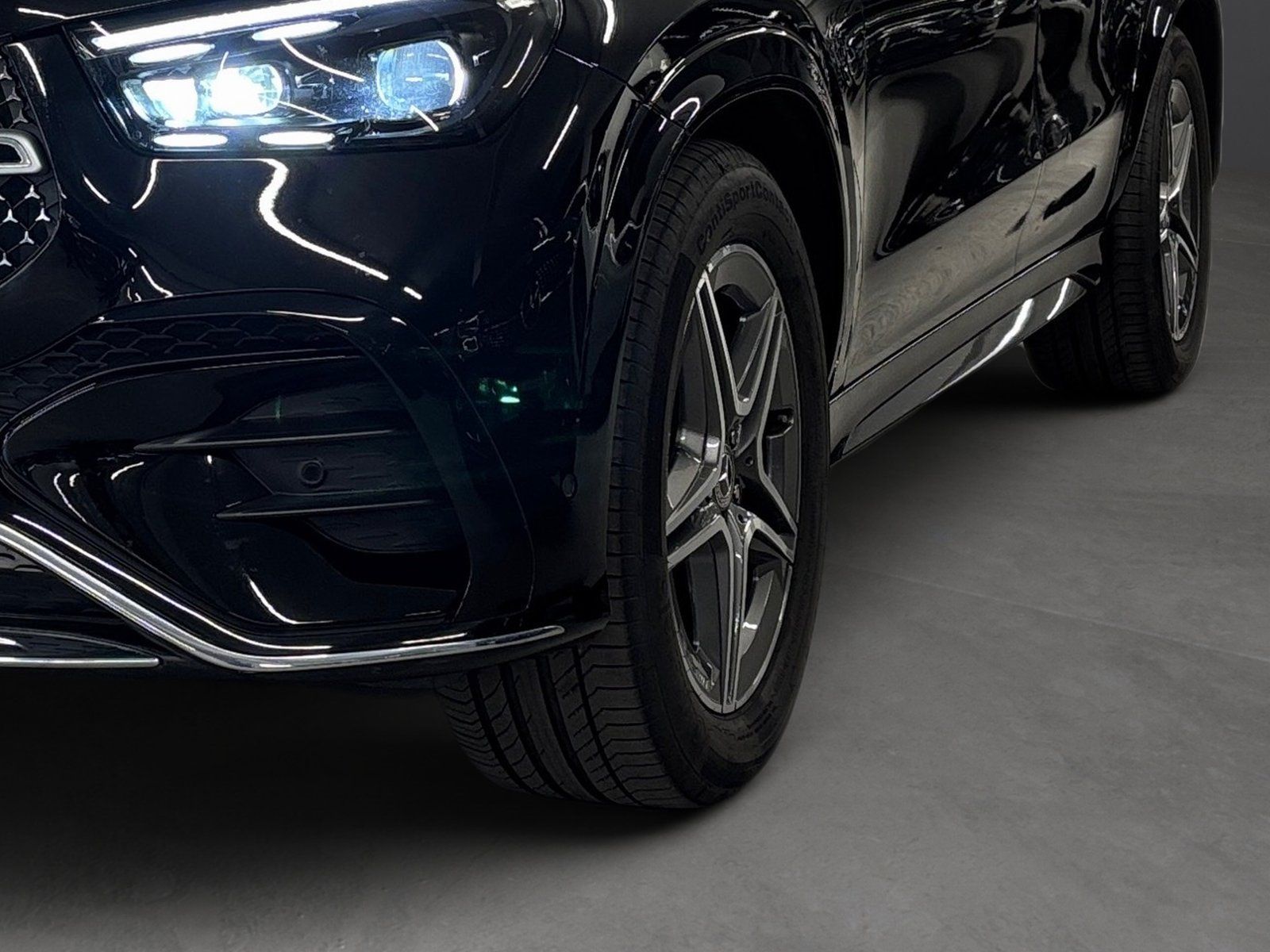 Fahrzeugabbildung Mercedes-Benz GLE 300 d 4M AMG*AHK*Pano*Airmatic*Burmester*360