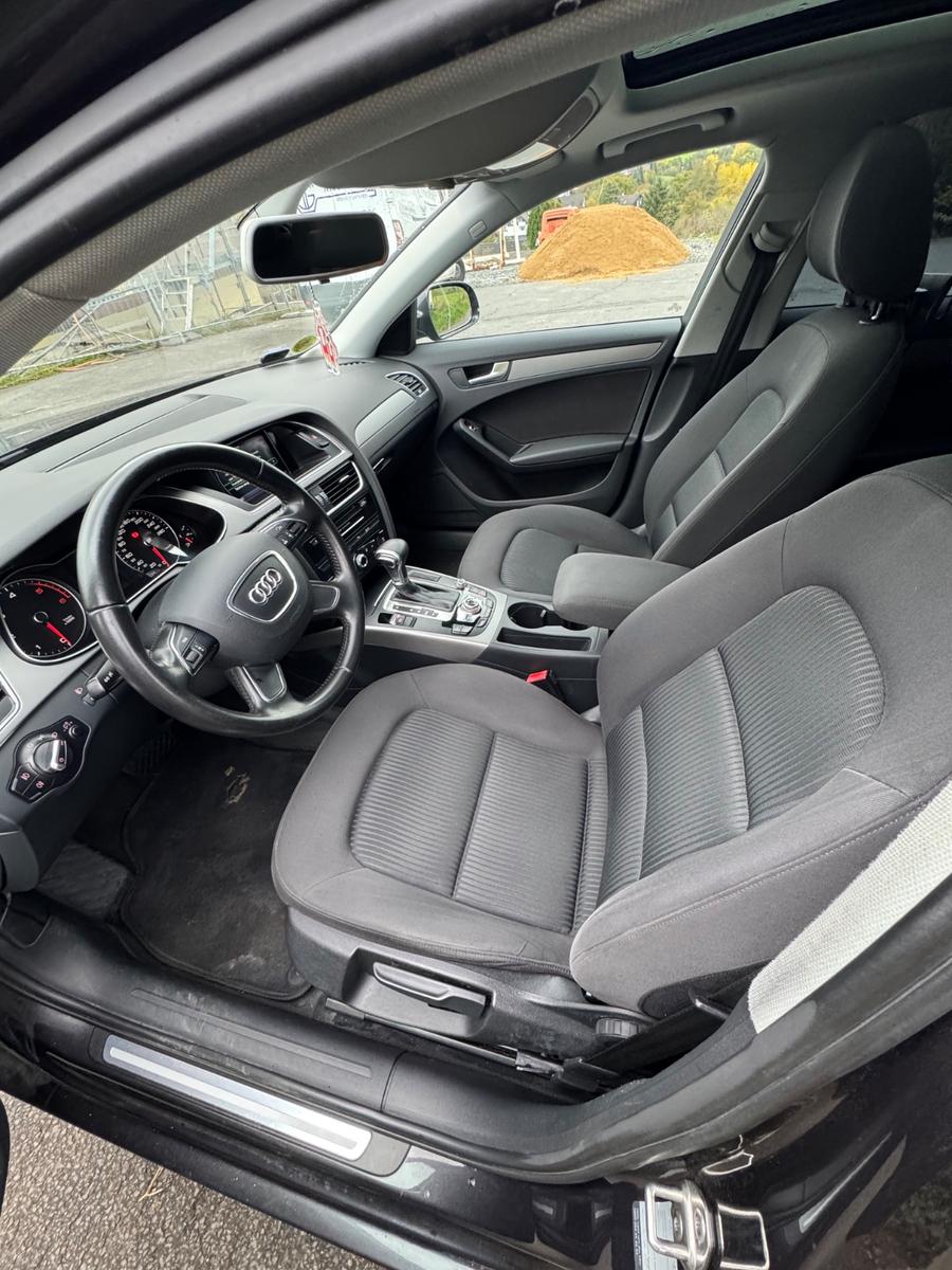 Audi A4 2012 — photo 8