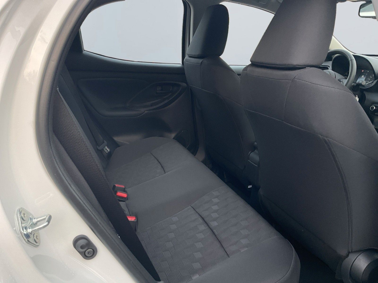 Toyota Yaris - Bild 15