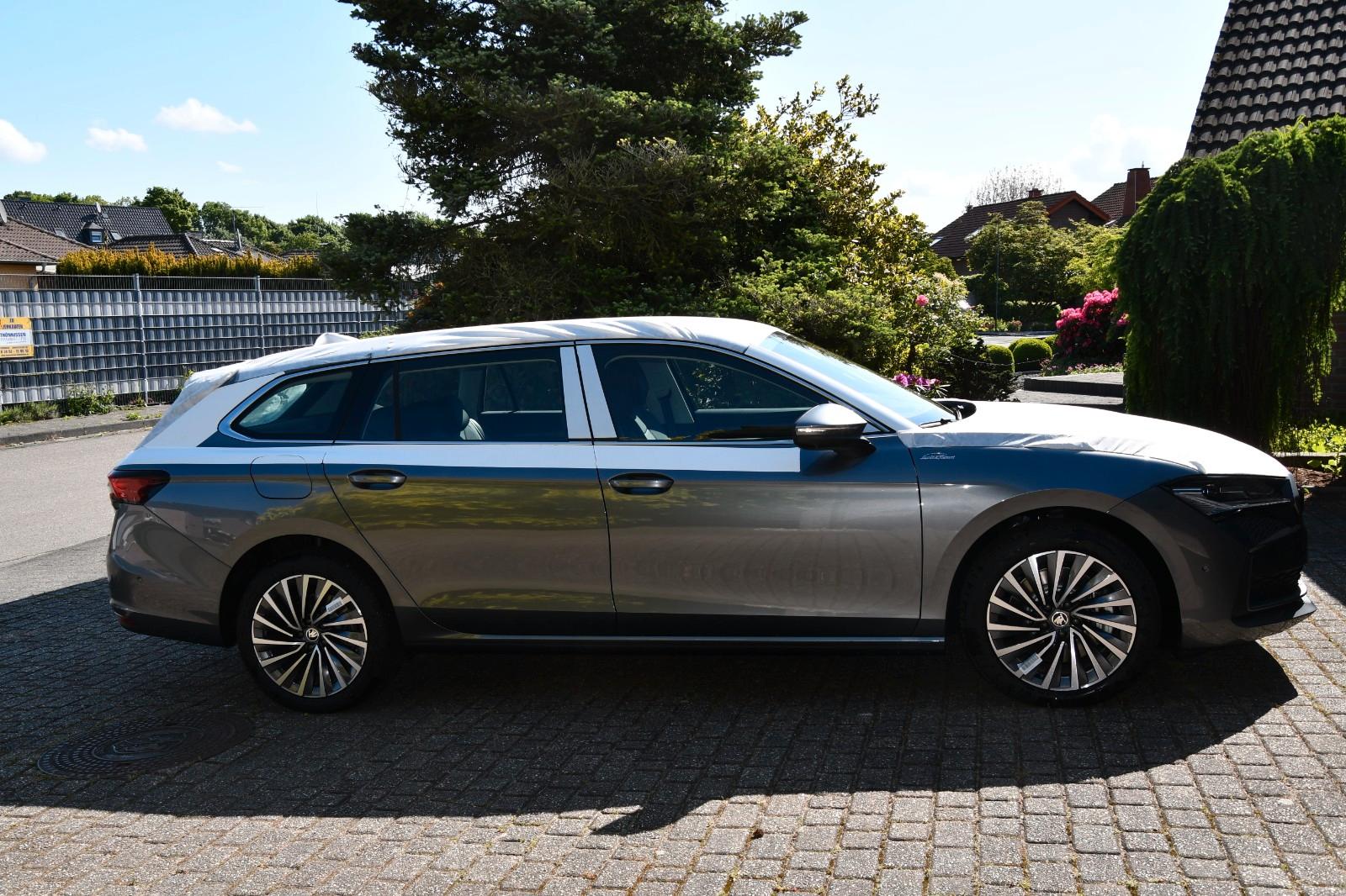 Skoda Superb 2.0 TDI 142kW DSG 4x4 Selection Pano/AHK