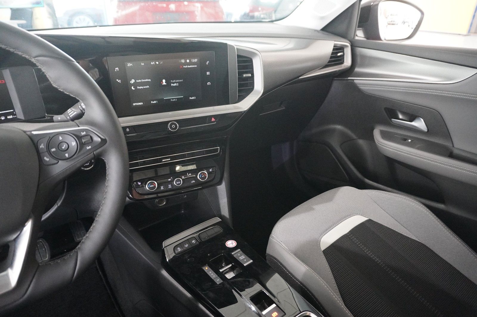 Fahrzeugabbildung Opel Mokka 1.2T ELEGANCE NAVI/LED/KAMERA/SH/SPORT/DAB