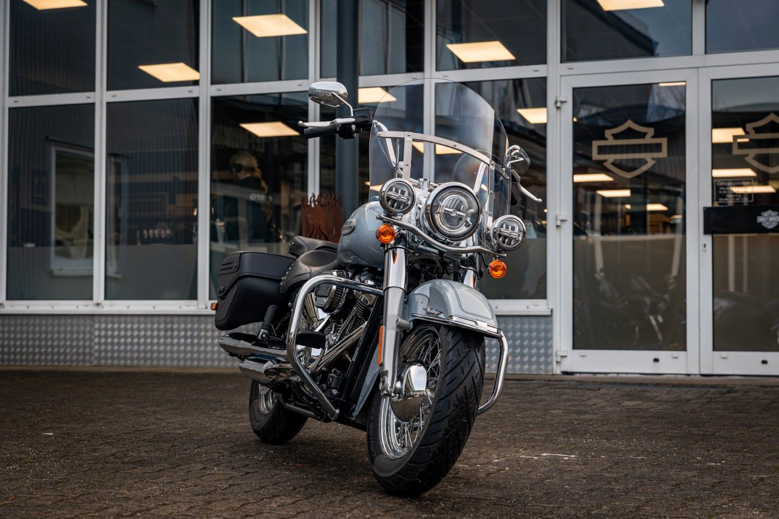 Fahrzeugabbildung Harley-Davidson Softail Heritage FLHCS 114 CUI -NEUWERTIG -