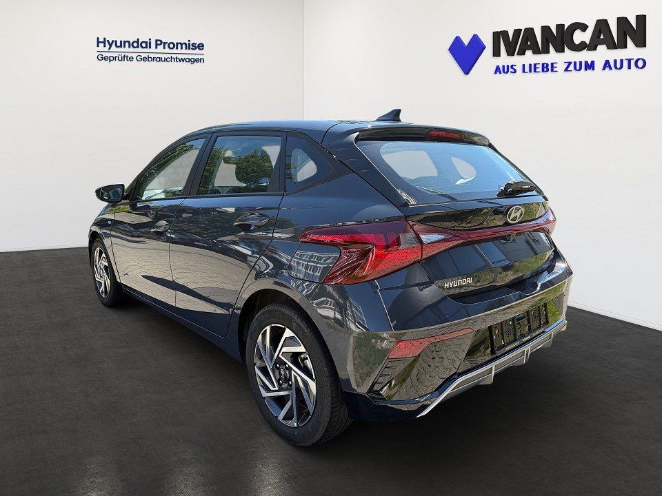 Fahrzeugabbildung Hyundai i20 1.0T 100PS 48V DCT Trend Navi
