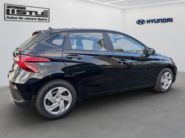 Fahrzeugabbildung Hyundai i20 FL (MY25) 1.2 Select Navi Kamera Einparkhilf