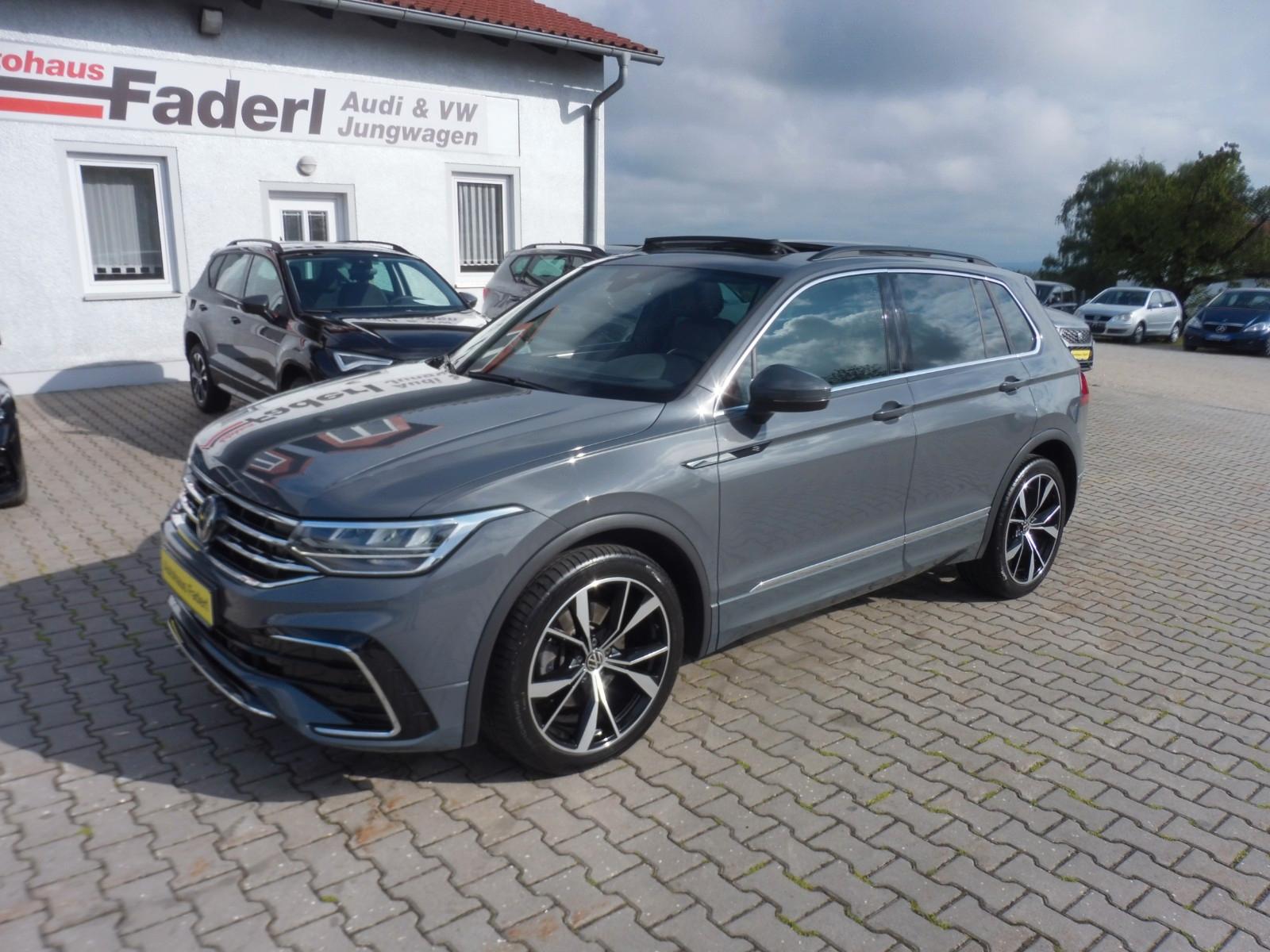 Volkswagen Tiguan R-Line 4Mot. DSG/PANO/20"/AHK/KAM/LED/
