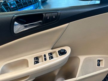 MYAUTOCENTER – Gebraucht- und Jahreswagen mit Werkstattservice in Pfaffenhofen Volkswagen Passat Variant V6 FSI *4Motion*Navi*Xenon*TÜV*