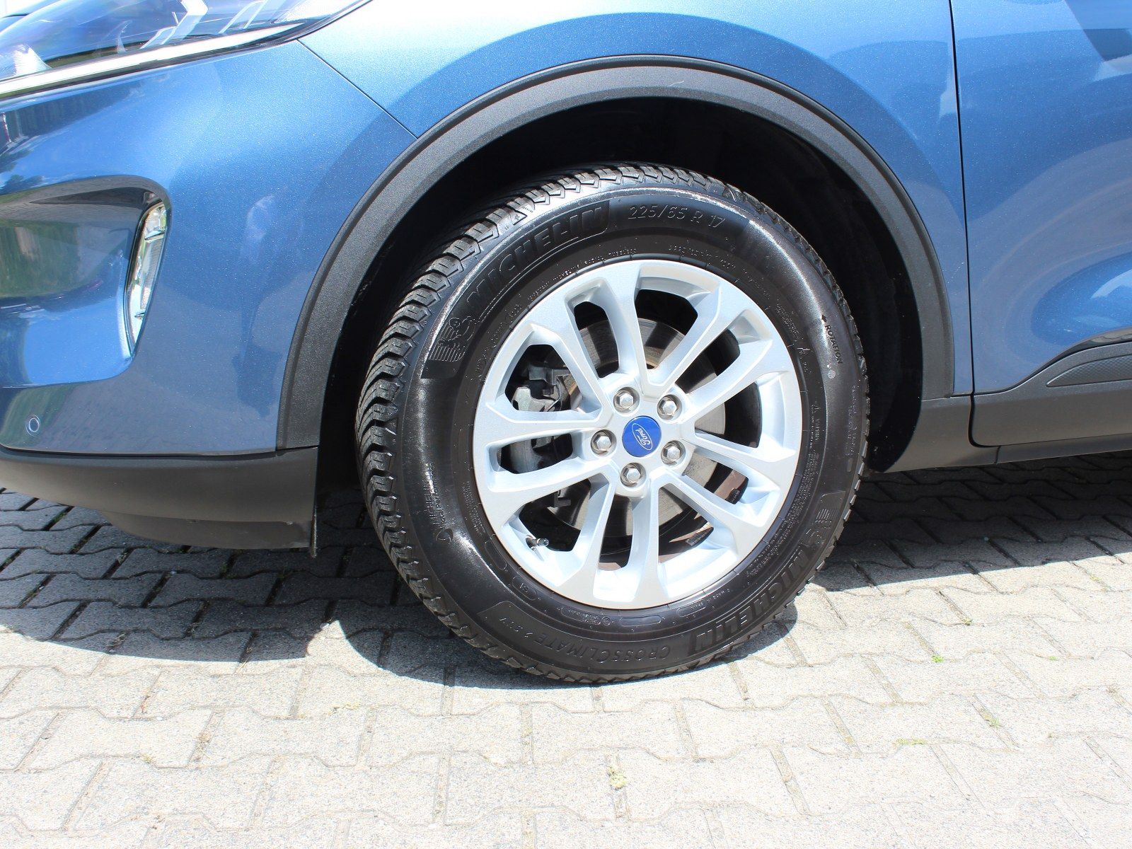 Fahrzeugabbildung Ford Kuga Titanium 1,5 EcoBoost Start/Stopp