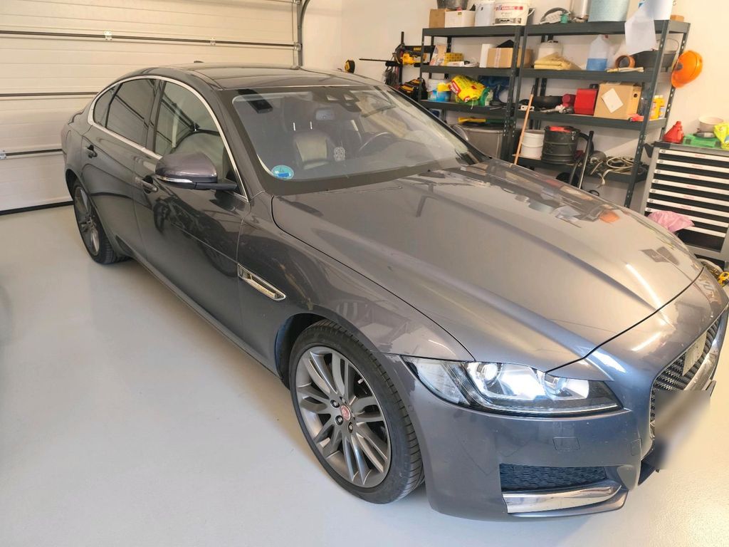 Image of Jaguar XF