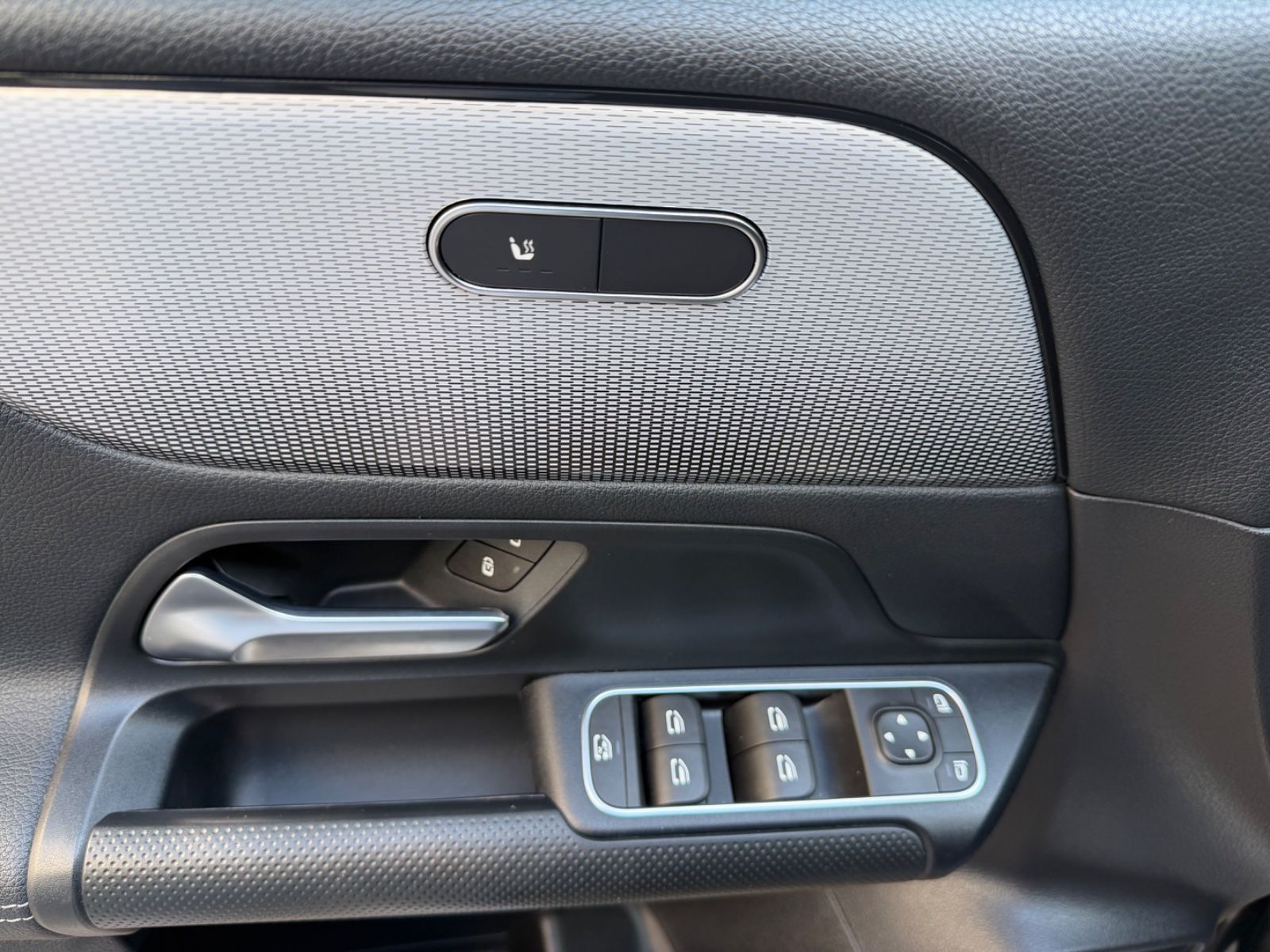 Mercedes-Benz B 200 d/LED/ALU/AUTOMATIK/50000KM/TOP* foto 10