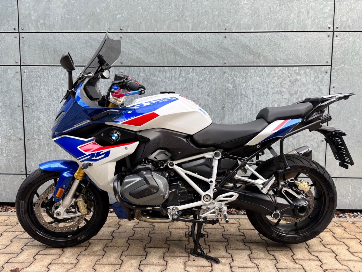 Fahrzeugabbildung BMW R 1250 RS Sport 3 Pakete Akrapovic Lenkererhöhun