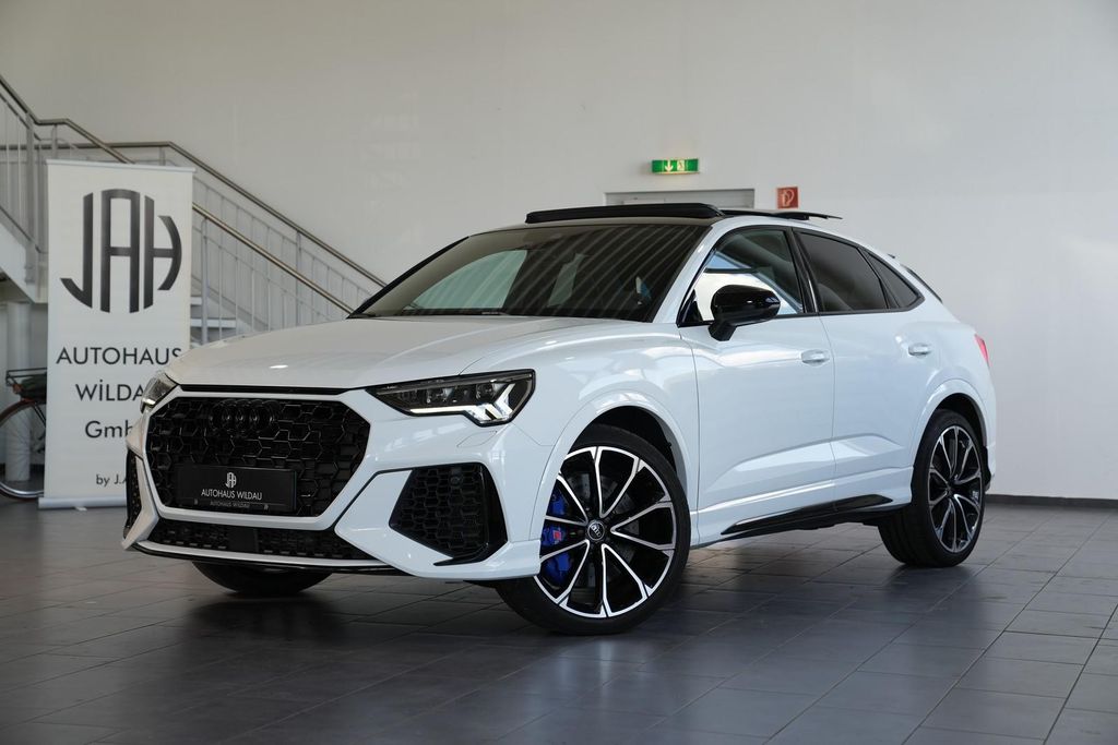 2023 Audi RSQ3