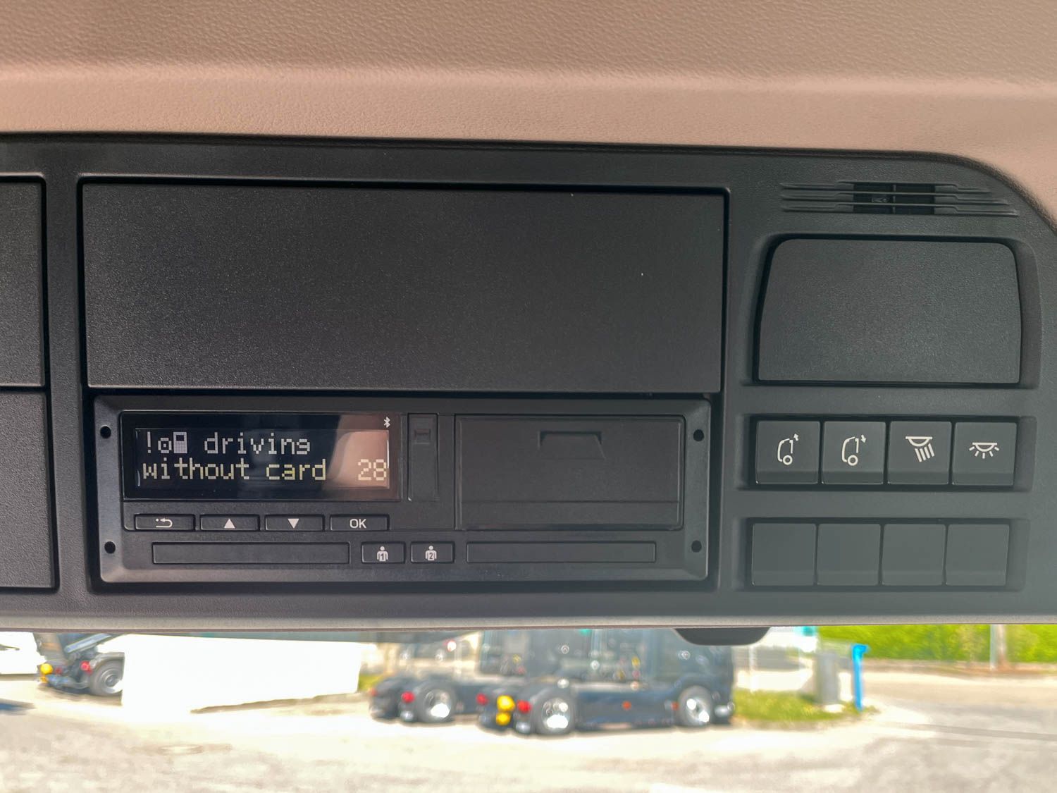 Fahrzeugabbildung DAF XD 410 FA Meiller Absetzkipper