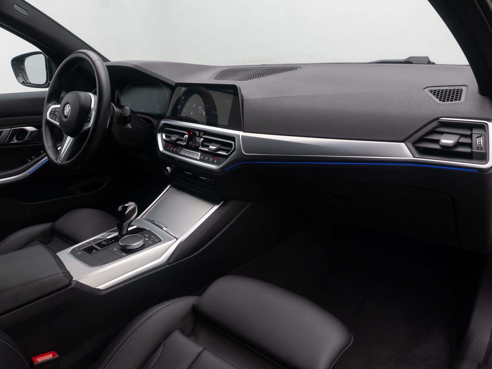 Fahrzeugabbildung BMW 320d M Sport DAB Kamera Alarm Komfort Individual