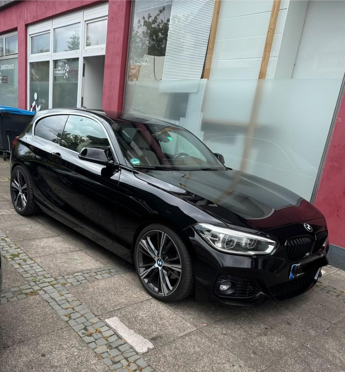 BMW 120