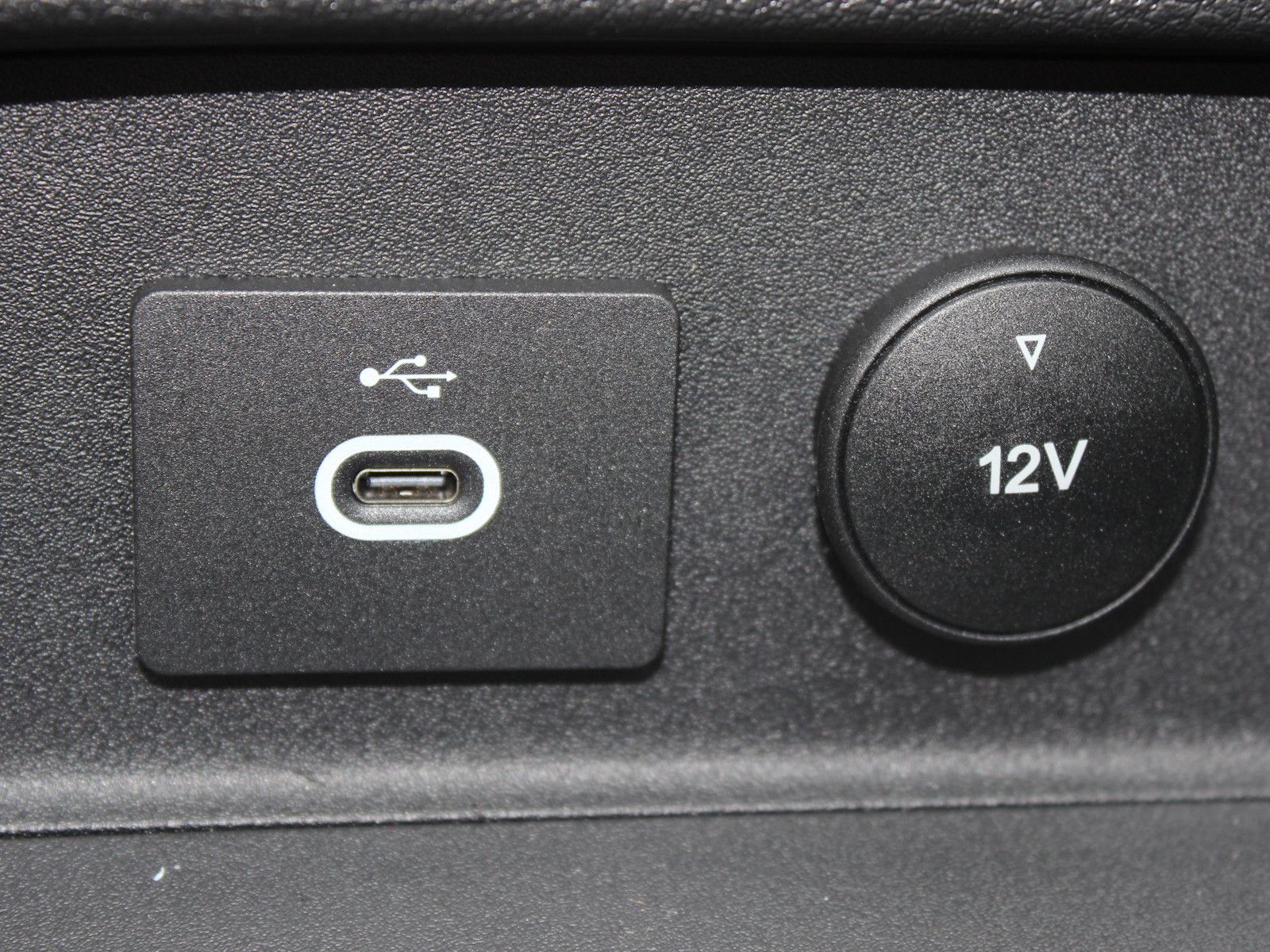 Fahrzeugabbildung Ford Transit Kasten Trend 350L2 Elektro