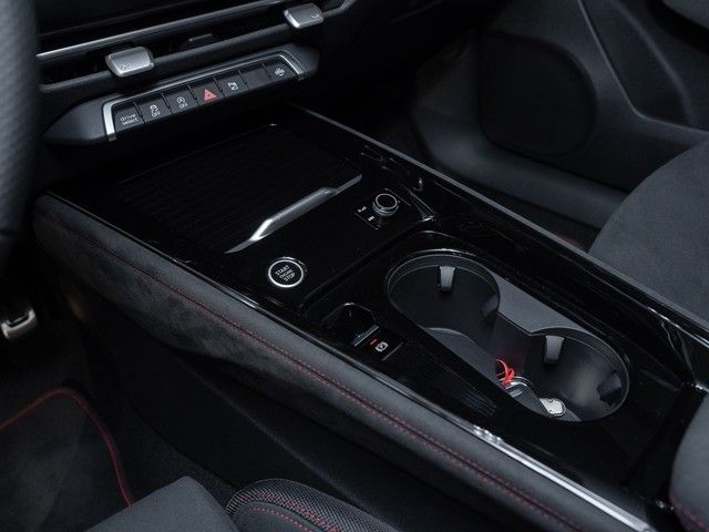 Audi Q3 SUV TFSI S line TECH-PRO+HUD+AHK+360°+SO