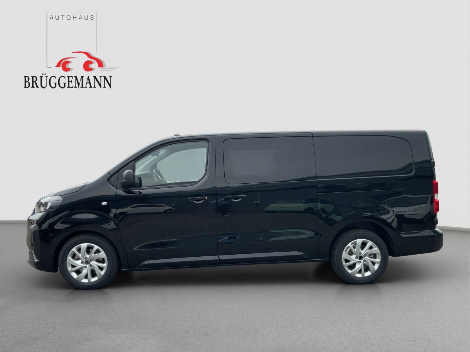 Fahrzeugabbildung Fiat Scudo L3 177 PS Multicab Automatik Leder AHK