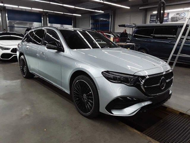Fahrzeugabbildung Mercedes-Benz E 450 d 4M AMG Burm+AirM+Pano+Memory+360°+Keyles
